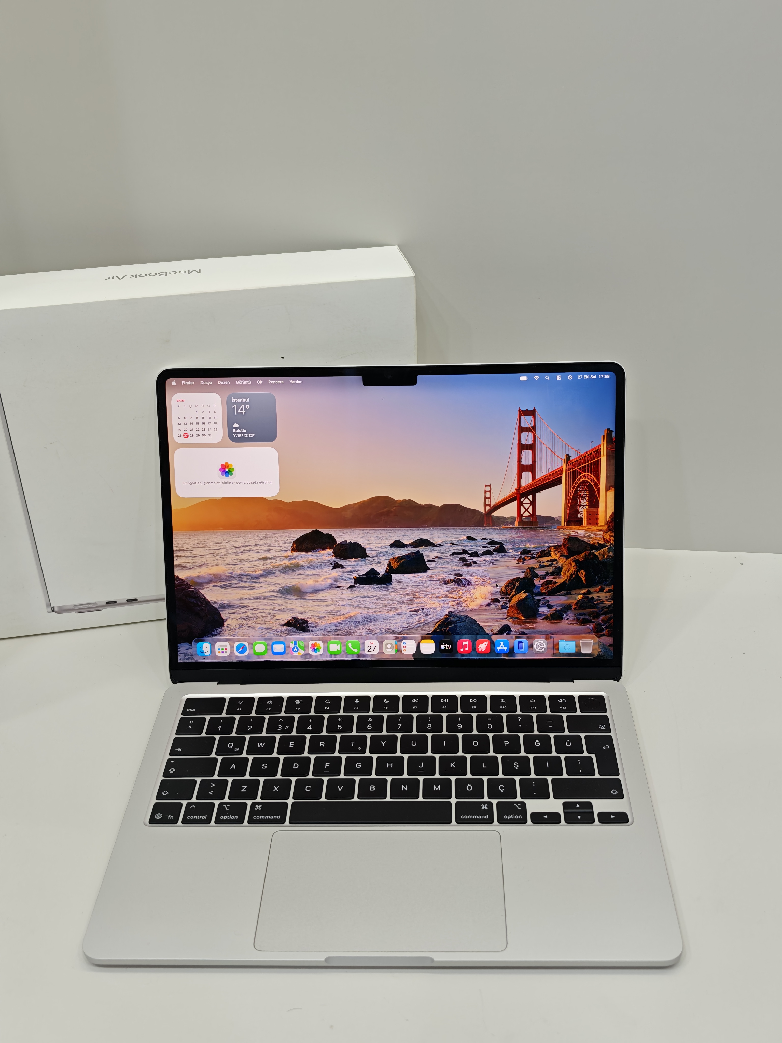 Apple MacBook Air M4 13.6 inç 16 GB RAM 256 GB SSD Gümüş 2025