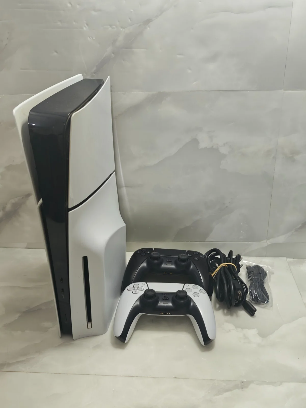 Sony PlayStation 5 Slim CFI-2018 1 TB + 2 Adet Orijinal DualSense Kol