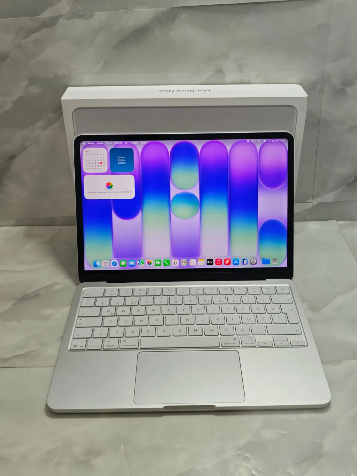Apple MacBook Neo A18 Pro 8 GB 256 GB 13&amp;quot; Gümüş