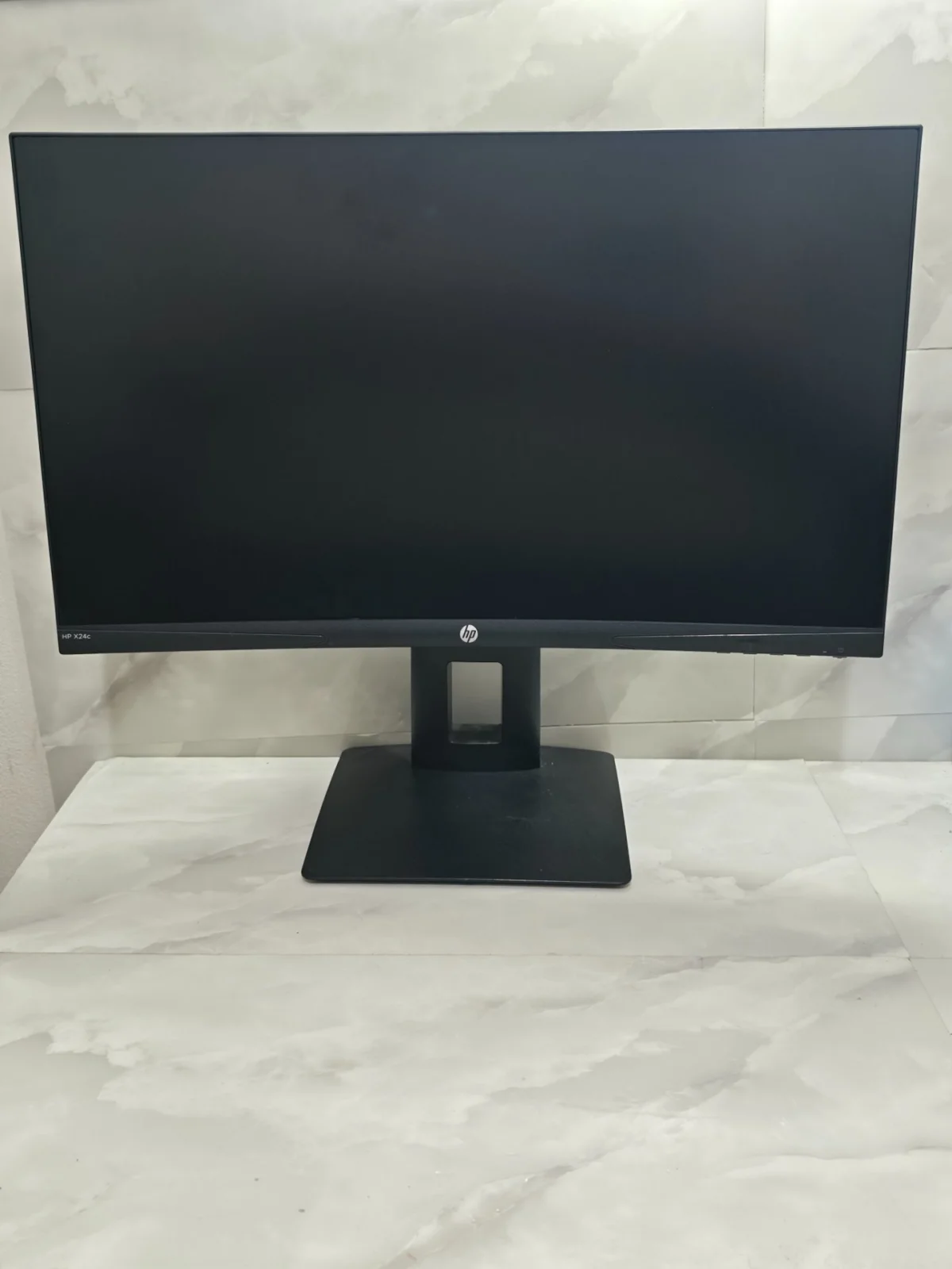 HP X24c 23.6&amp;quot; FHD 144 Hz 1500R Curved Gaming Monitör